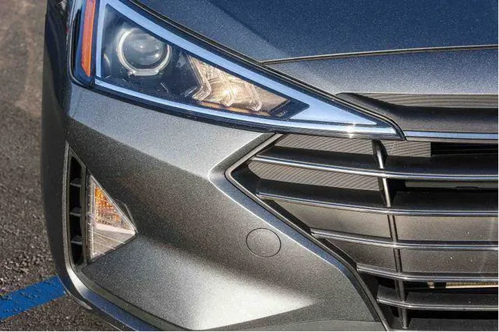 $9798 : Hyundai ELANTRA 2019 SE 4dr image 10