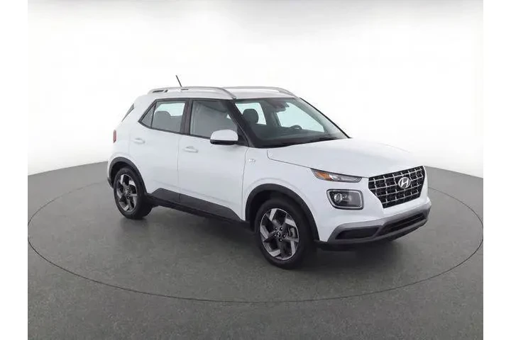 $18675 : Hyundai VENUE 2024 Limited 4 image 2