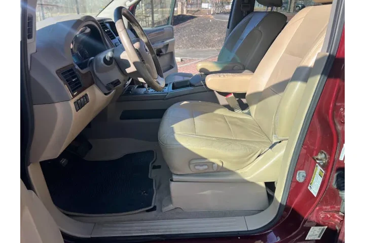 $5999 : 2012 Armada SV image 10