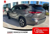 $30000 : Toyota Highlander 2022 XLE 4 thumbnail