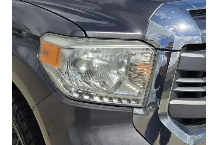 $23780 : Toyota Tundra 2014 4x2 SR5 4 image 9