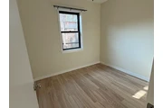 $800 : Great natural light Welcoming! thumbnail