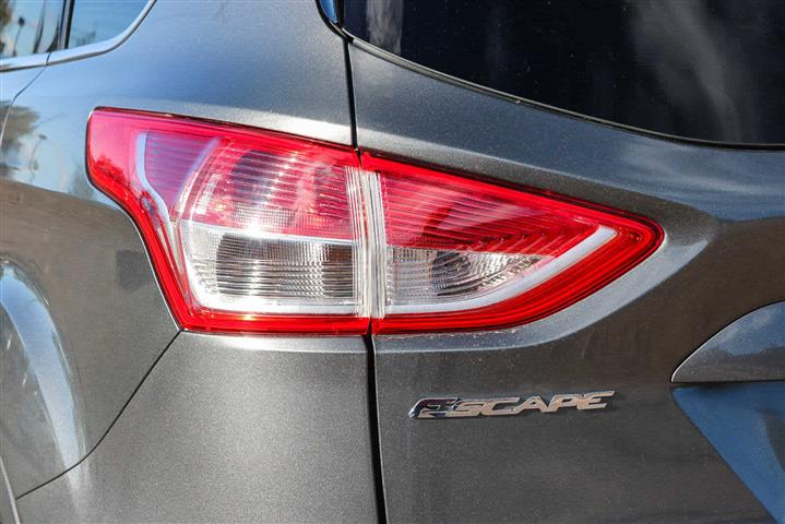 $11990 : Pre-Owned 2014 Ford Escape SE image 8