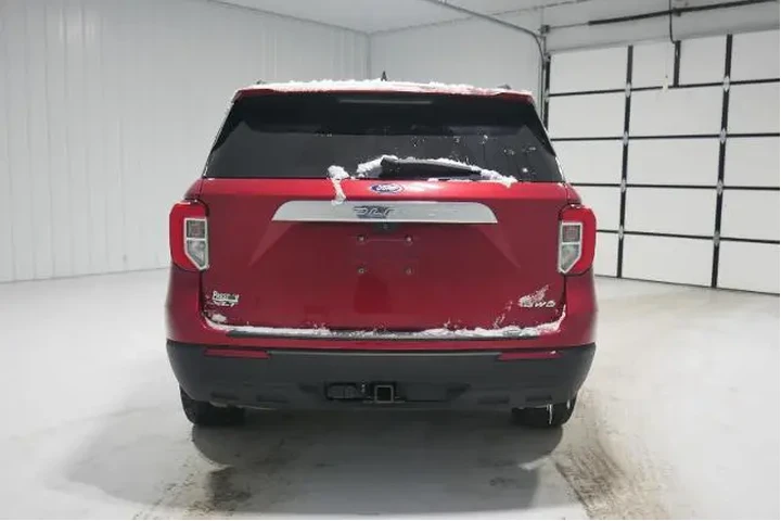 $32500 : Ford Explorer 2023 AWD XLT 4 image 6