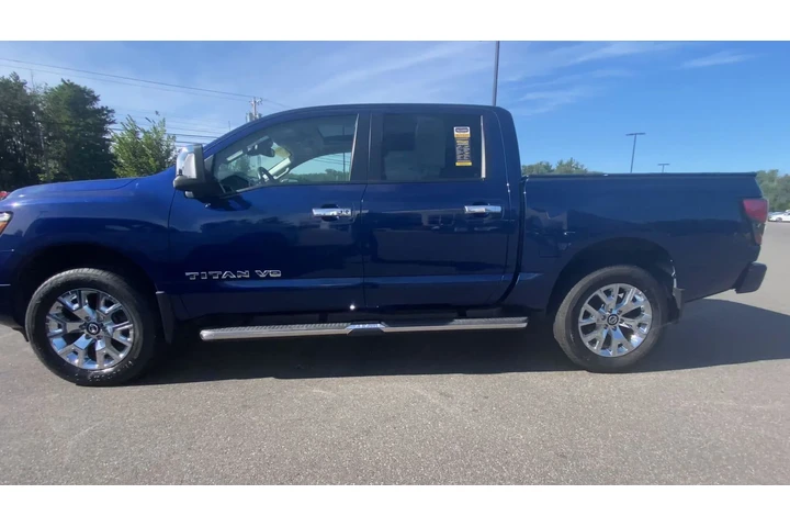 $39642 : Nissan Titan 2020 4x4 SV 4dr image 7