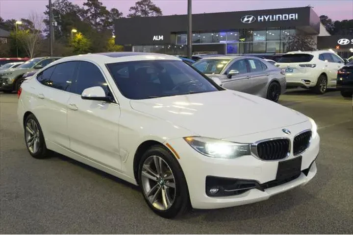 $15000 : BMW 3 Series 2018 AWD 330i x image 3