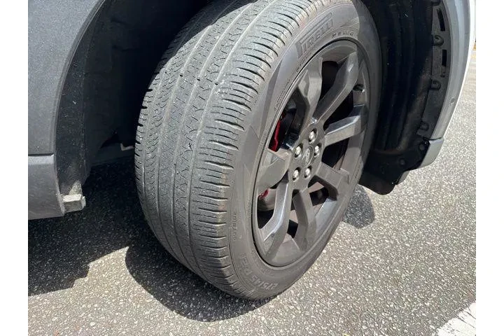 $37339 : Ford Explorer 2021 AWD ST 4d image 2