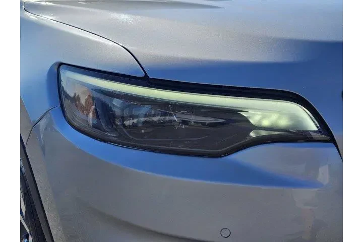 Jeep Cherokee 2019 4x4 Limit image 4