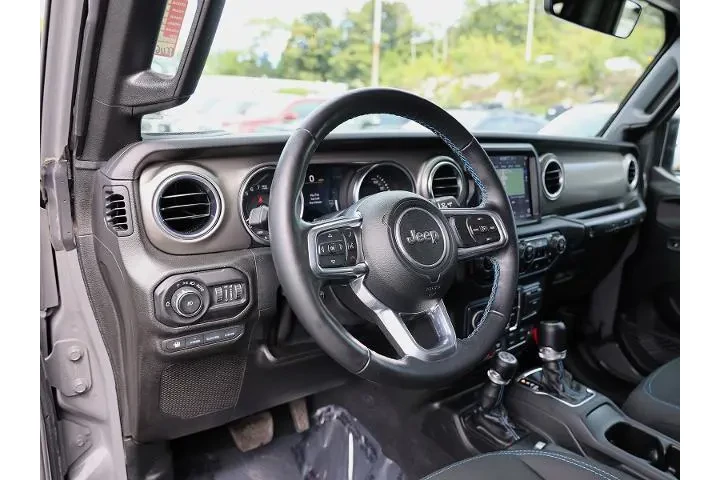 $28071 : Jeep Wrangler Unlimited 2021 image 3