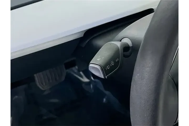 $25900 : Tesla Model 3 2023 4dr Sedan image 10