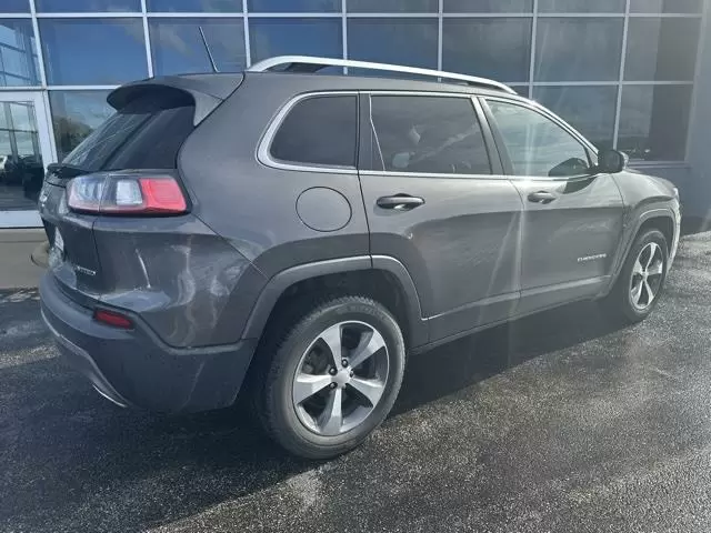 $18091 : Pre-Owned 2019 Cherokee Limit image 3