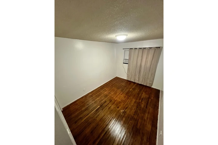 $850 : Cuarto image 2