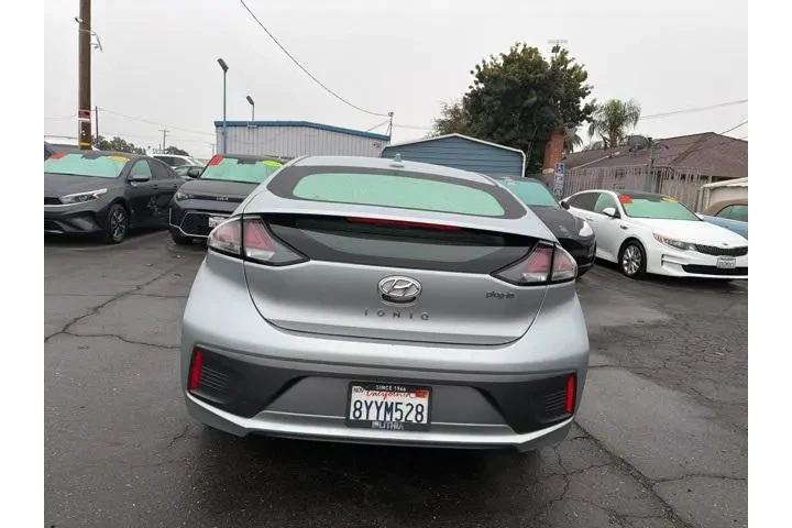 $19987 : Hyundai IONIQ Plug-in Hybrid image 5