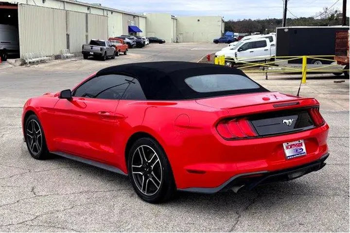 $19977 : Ford Mustang 2021 EcoBoost P image 6