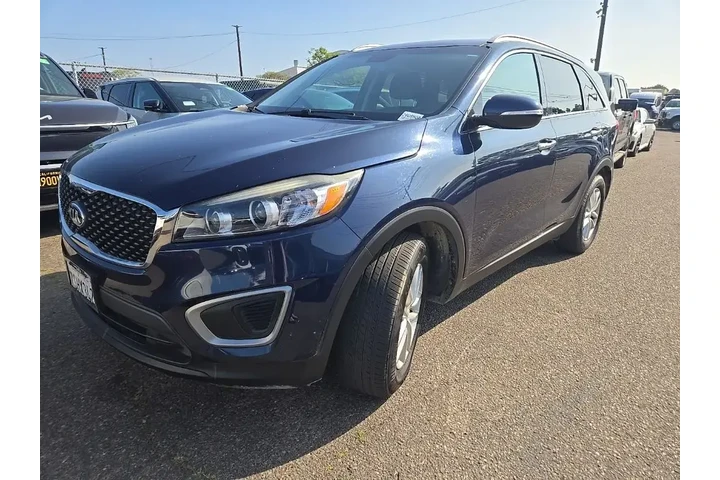 $10791 : Kia Sorento 2016 LX V6 4dr S image 3