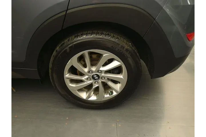 $9994 : Hyundai TUCSON 2016 AWD SE 4 image 9