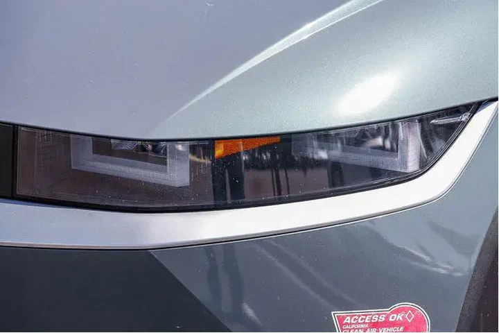 $25777 : Hyundai IONIQ 5 2024 SEL 4dr image 8