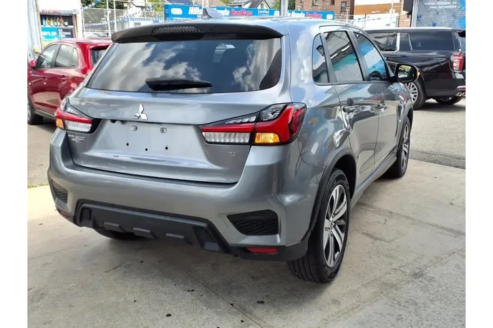 $18799 : Mitsubishi Outlander Sport 2 image 7