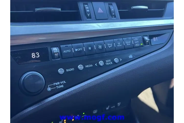 $28995 : Lexus ES 350 2019 F SPORT 4d image 9