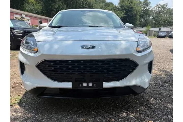 $17995 : 2021 Escape image 3