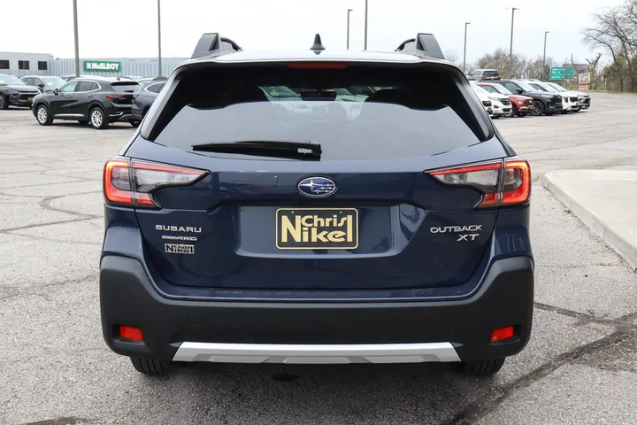 $35988 : 2025 Outback Limited XT AWD image 5