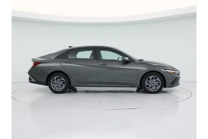 $21998 : Hyundai ELANTRA 2024 SEL 4dr image 7