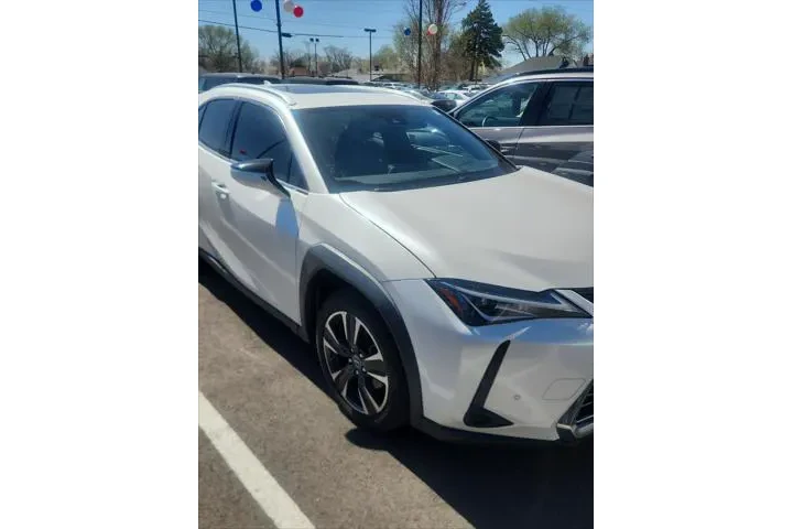 $24807 : Lexus UX 250h 2020 AWD 4dr C image 1