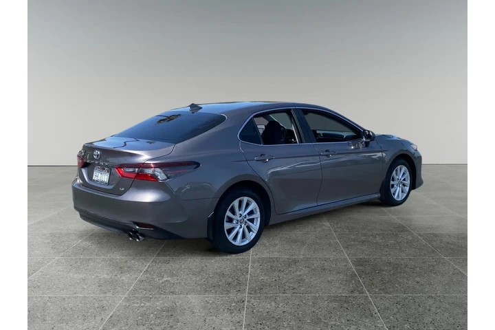 $24952 : Toyota Camry 2023 LE 4dr Sed image 5