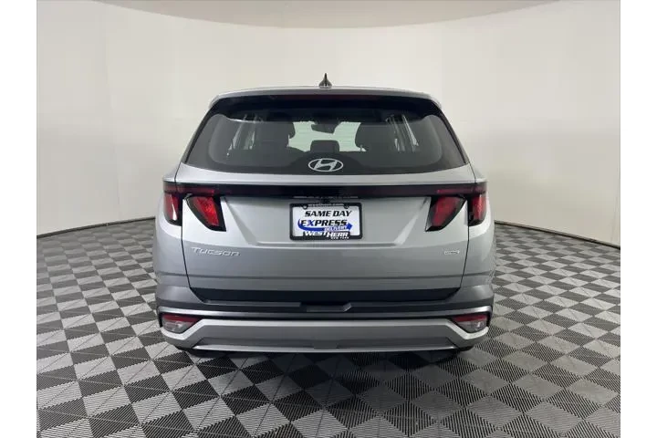 $27903 : Hyundai TUCSON 2025 AWD SE 4 image 9