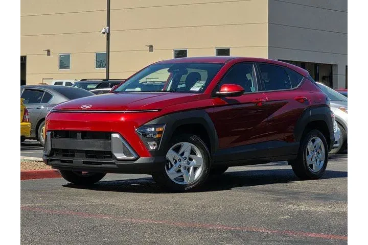 $20576 : Hyundai KONA 2024 AWD SE 4dr image 2