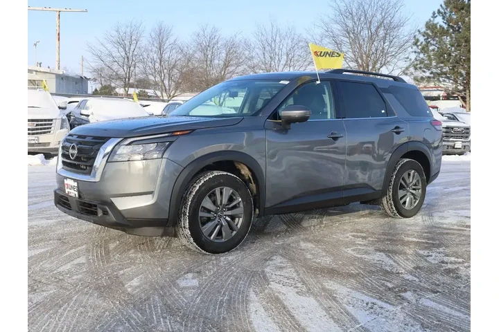 $30877 : Nissan Pathfinder 2024 AWD S image 3