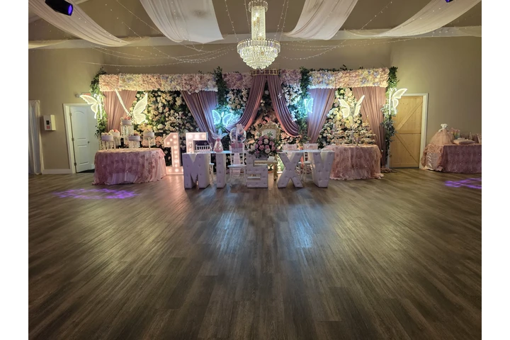 Salon de fiesta image 3