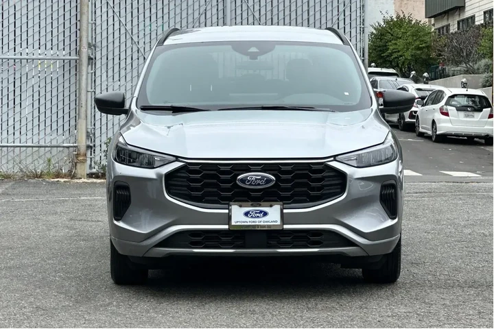 $22995 : Ford Escape 2023 ST-Line 4dr image 9