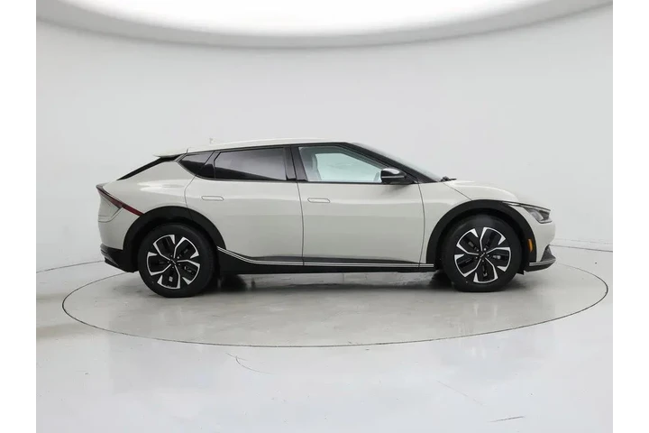$28998 : Kia EV6 2023 Wind 4dr Crosso image 7