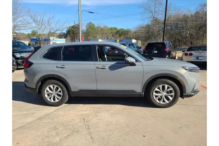 $26358 : Honda CR-V 2024 LX 4dr SUV image 4