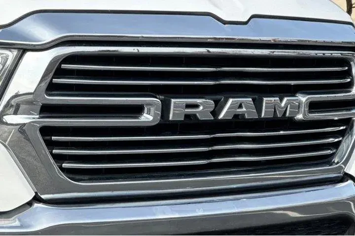 $29588 : Ram 1500 2024 4x2 Laramie 4d image 7