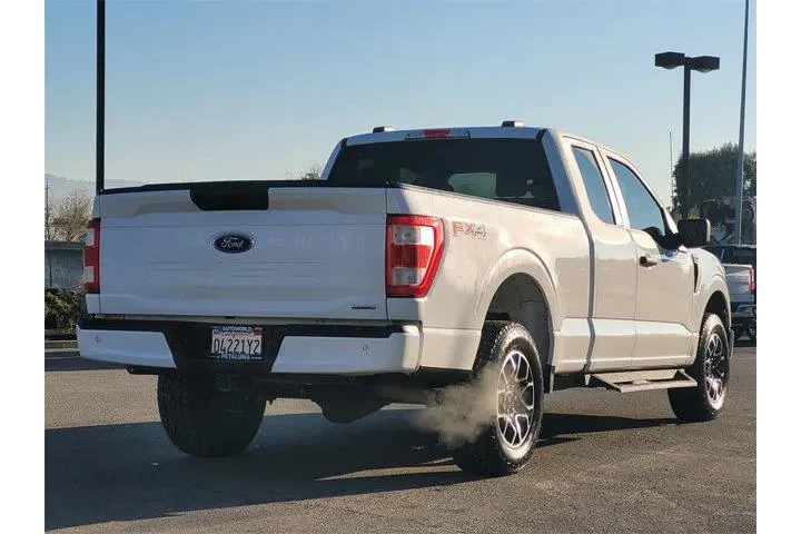 $35997 : Ford F-150 2023 4x4 XLT 4dr image 4