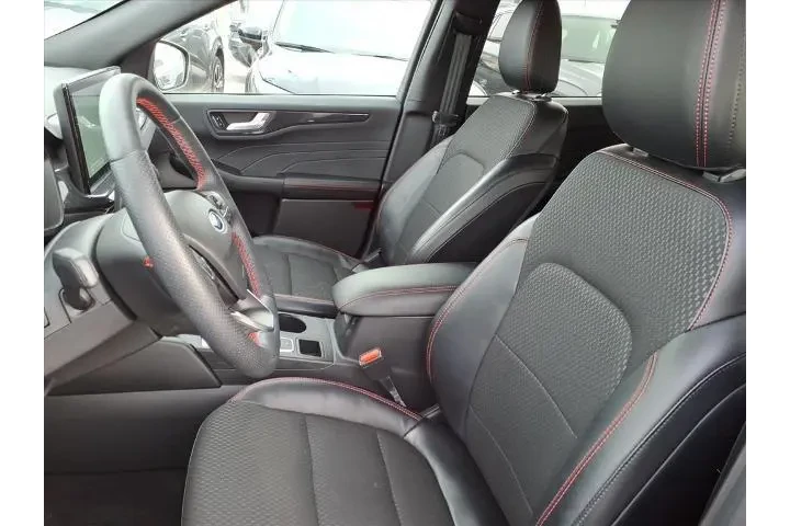 $27921 : Ford Escape 2023 AWD ST-Line image 8