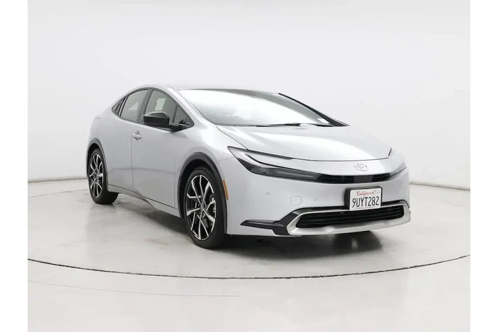 $35998 : Toyota Prius Plug-in Hybrid image 1
