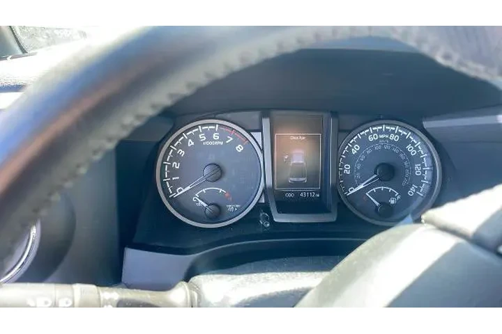 $34950 : Toyota Tacoma 2017 4x4 TRD P image 3