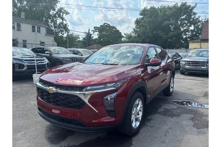 $25995 : 2024 Trax LS image 5