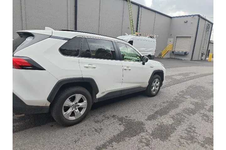 $20990 : Toyota RAV4 Hybrid 2020 AWD image 3