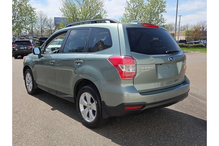 $15995 : Subaru Forester 2016 AWD 2.5 image 4