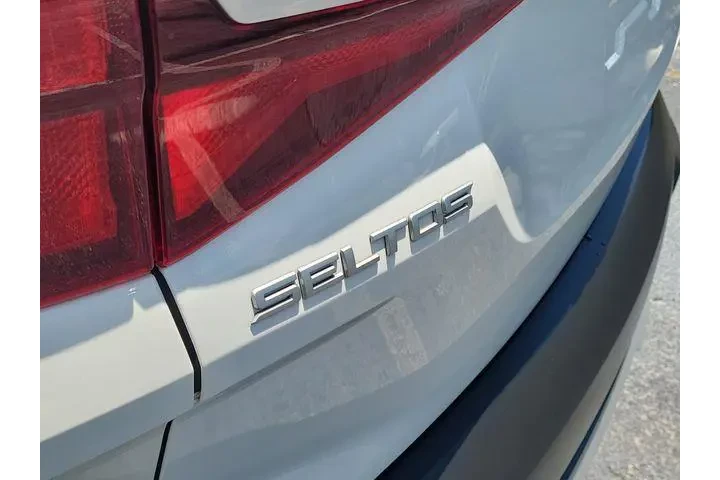 $17790 : Kia Seltos 2023 AWD LX 4dr S image 5