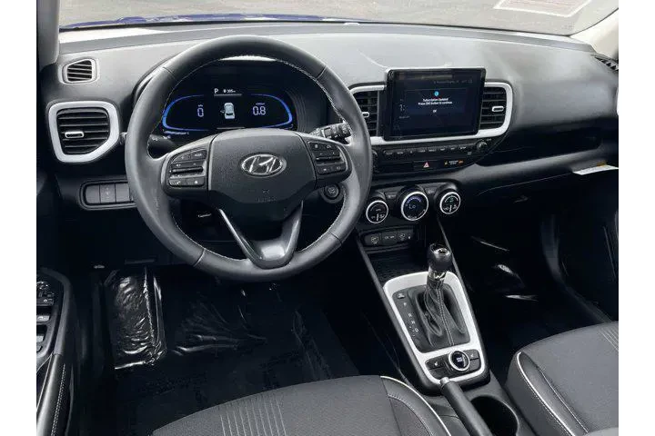 $18135 : Hyundai VENUE 2023 Limited 4 image 6