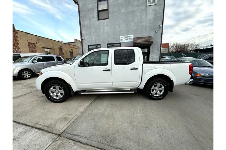 $6703 : 2012 Frontier SL Crew Cab 4WD image 2
