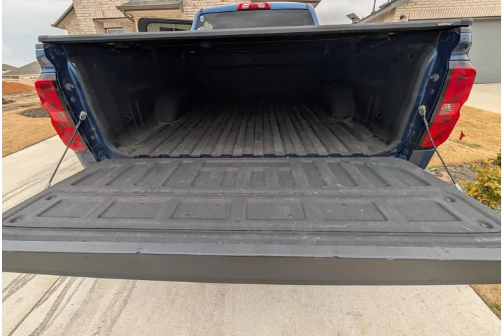 $9000 : 2015 Chevy Silverado LT Z71 image 6