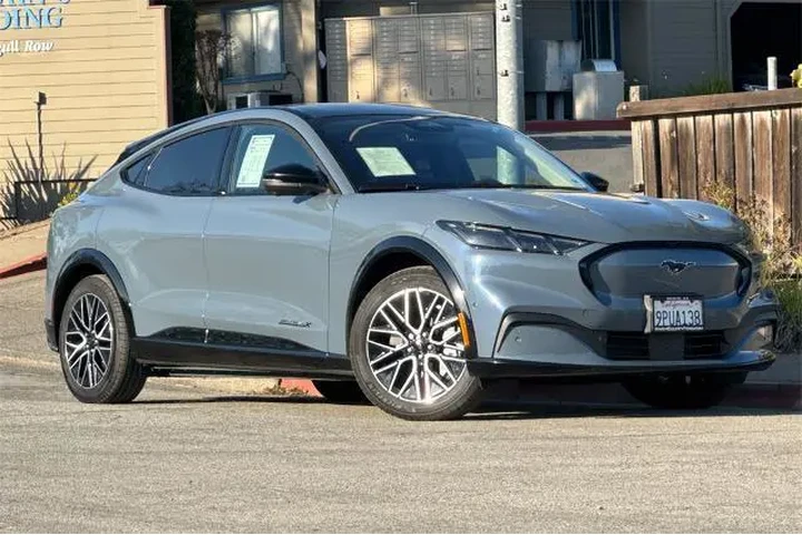 $34911 : Ford Mustang Mach-E 2024 AWD image 2