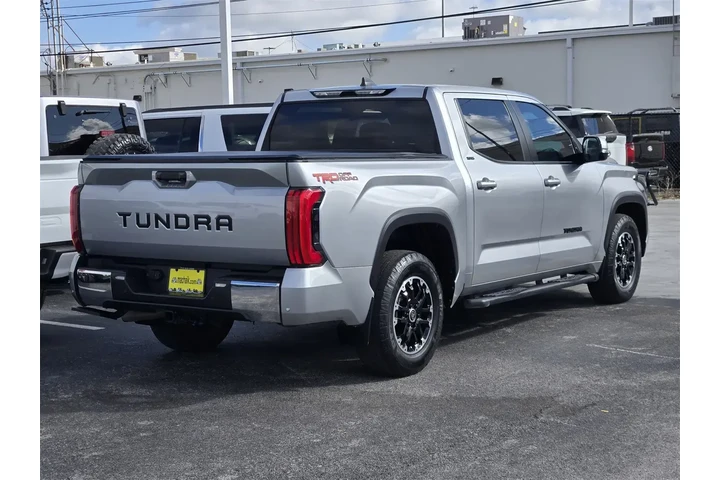 $38792 : Toyota Tundra 2024 4x2 SR5 4 image 5