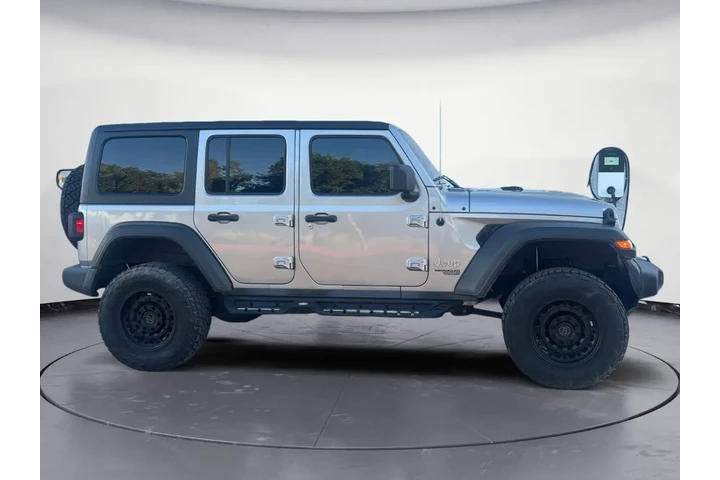 $23796 : Jeep Wrangler Unlimited 2020 image 6